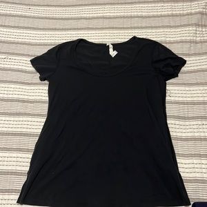 Lululemon Tee with Pockets